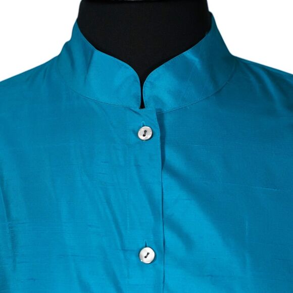 Chico's Women's Shirt Teal Blue Button Up Silk Stretch Mandarin Collar Top 1 M/8 - Picture 4 of 9